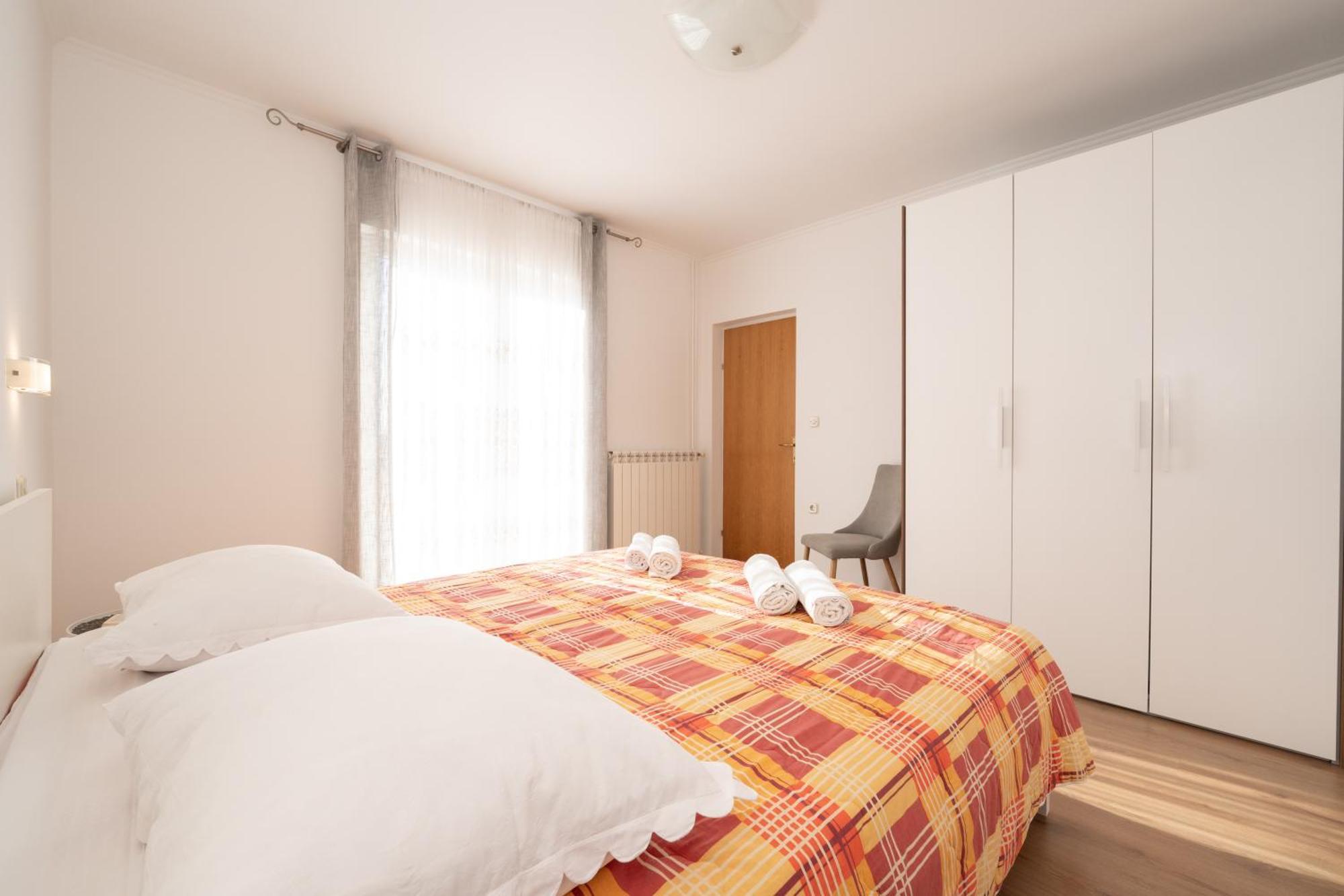 נובליה Apartments Biserka מראה חיצוני תמונה