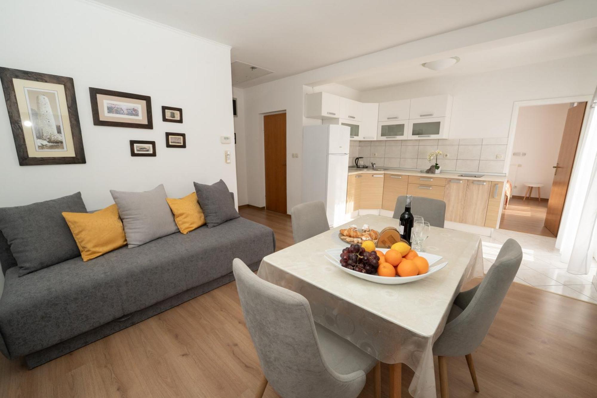 נובליה Apartments Biserka מראה חיצוני תמונה