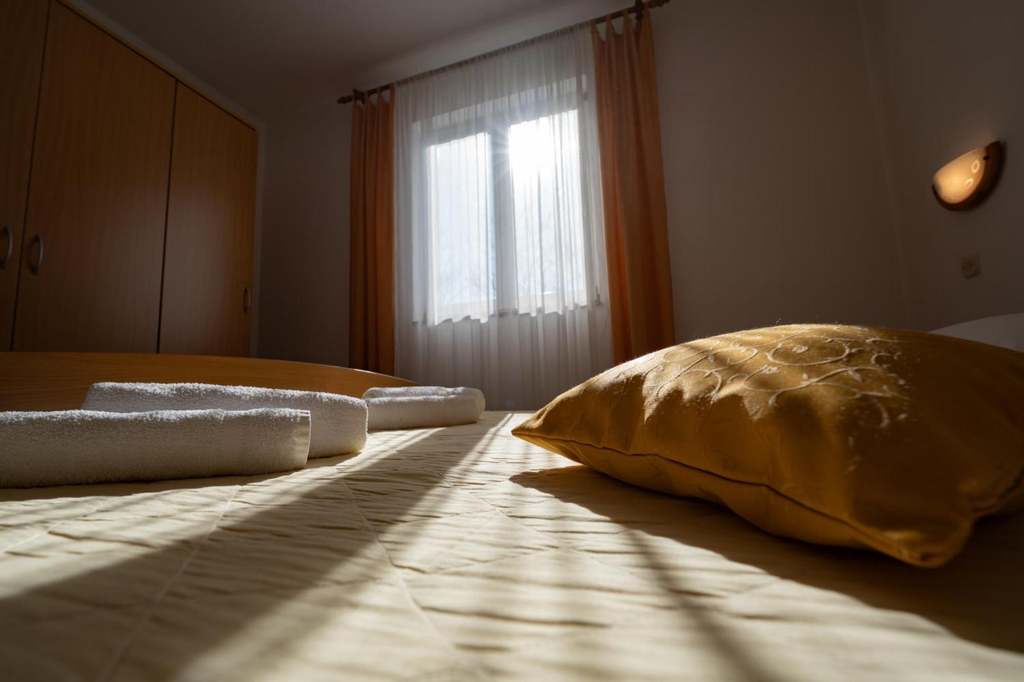 נובליה Apartments Biserka חדר תמונה